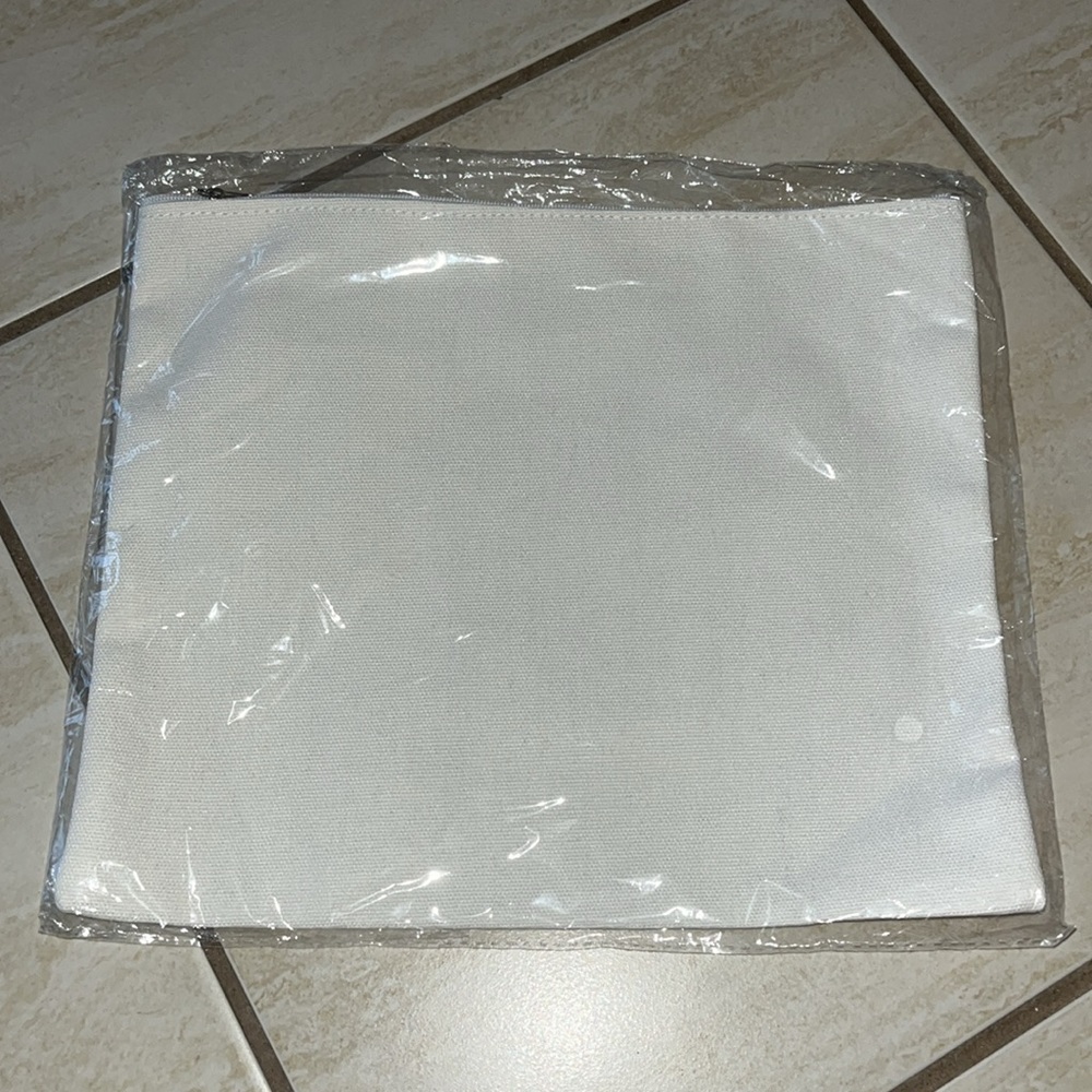 Makeup Bag - Picture 6 of 6